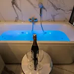公寓 El Dorado Z Jacuzzi *